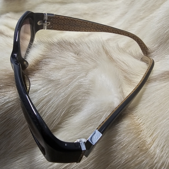 NEW COACH SUNGLASSES AND COACH SHELL CASE - Picture 5 of 5